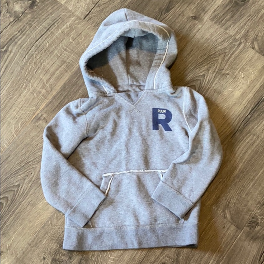 Ruum initial R hooded logo sweatshirt